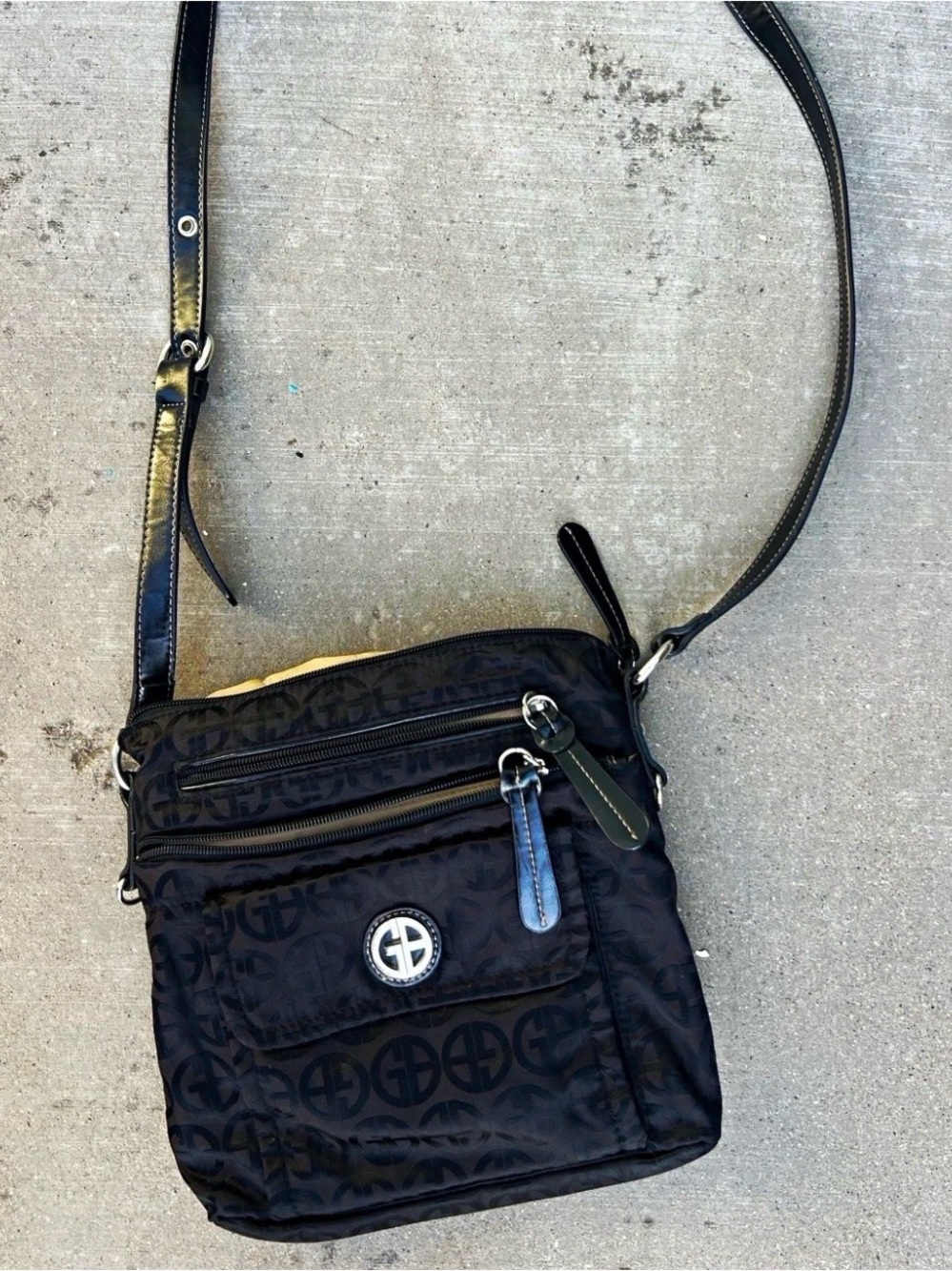 GIANI BERNINI North South women's Black Nylon crossbody Organizer bag